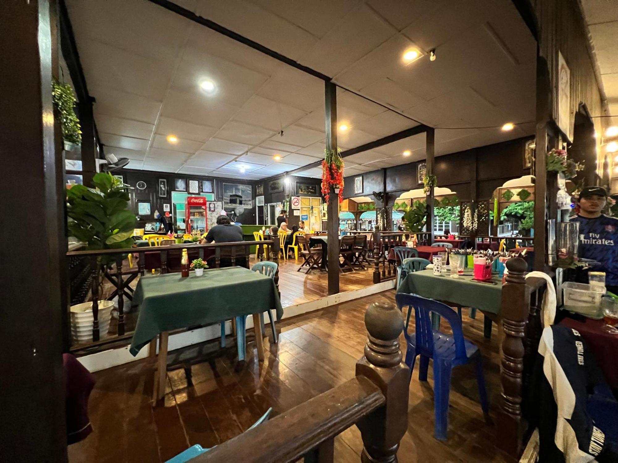 Mama'S Chalet Pulau Perhentian Besar Kampong Pasir Hantu Exterior photo