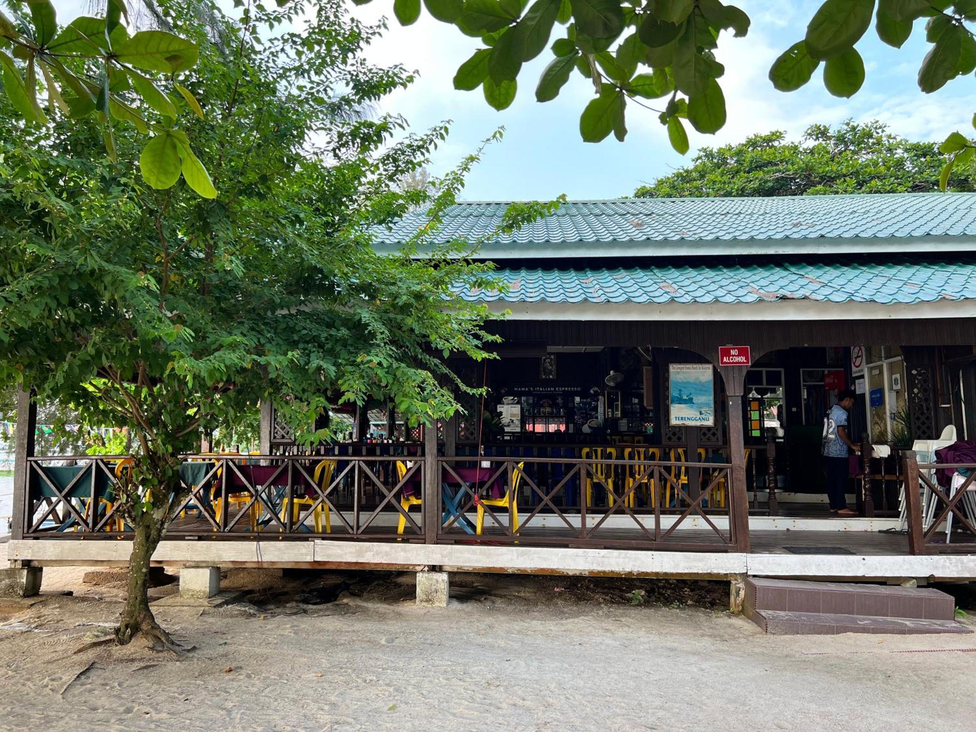Mama'S Chalet Pulau Perhentian Besar Kampong Pasir Hantu Exterior photo
