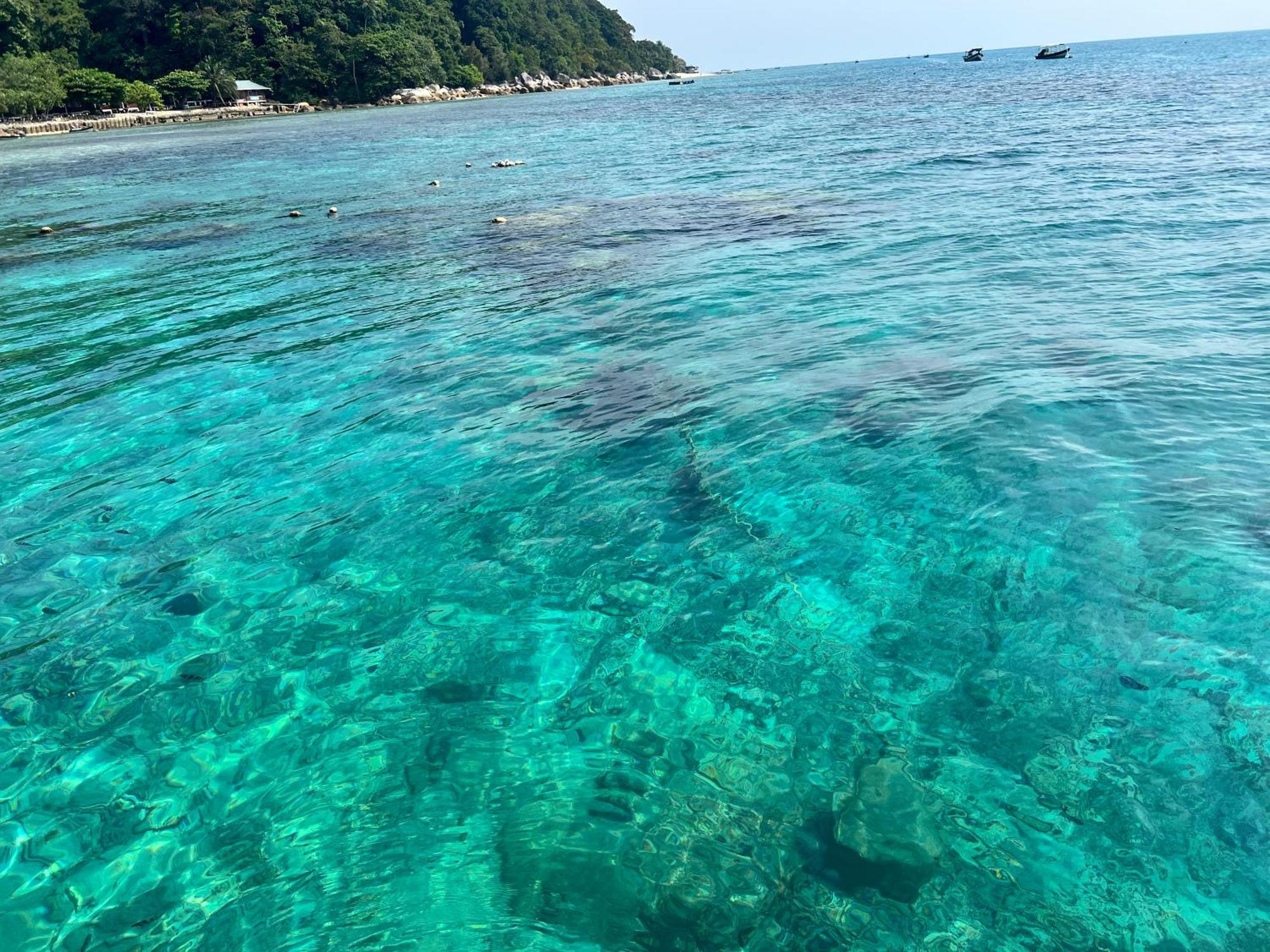 Mama'S Chalet Pulau Perhentian Besar Kampong Pasir Hantu Exterior photo