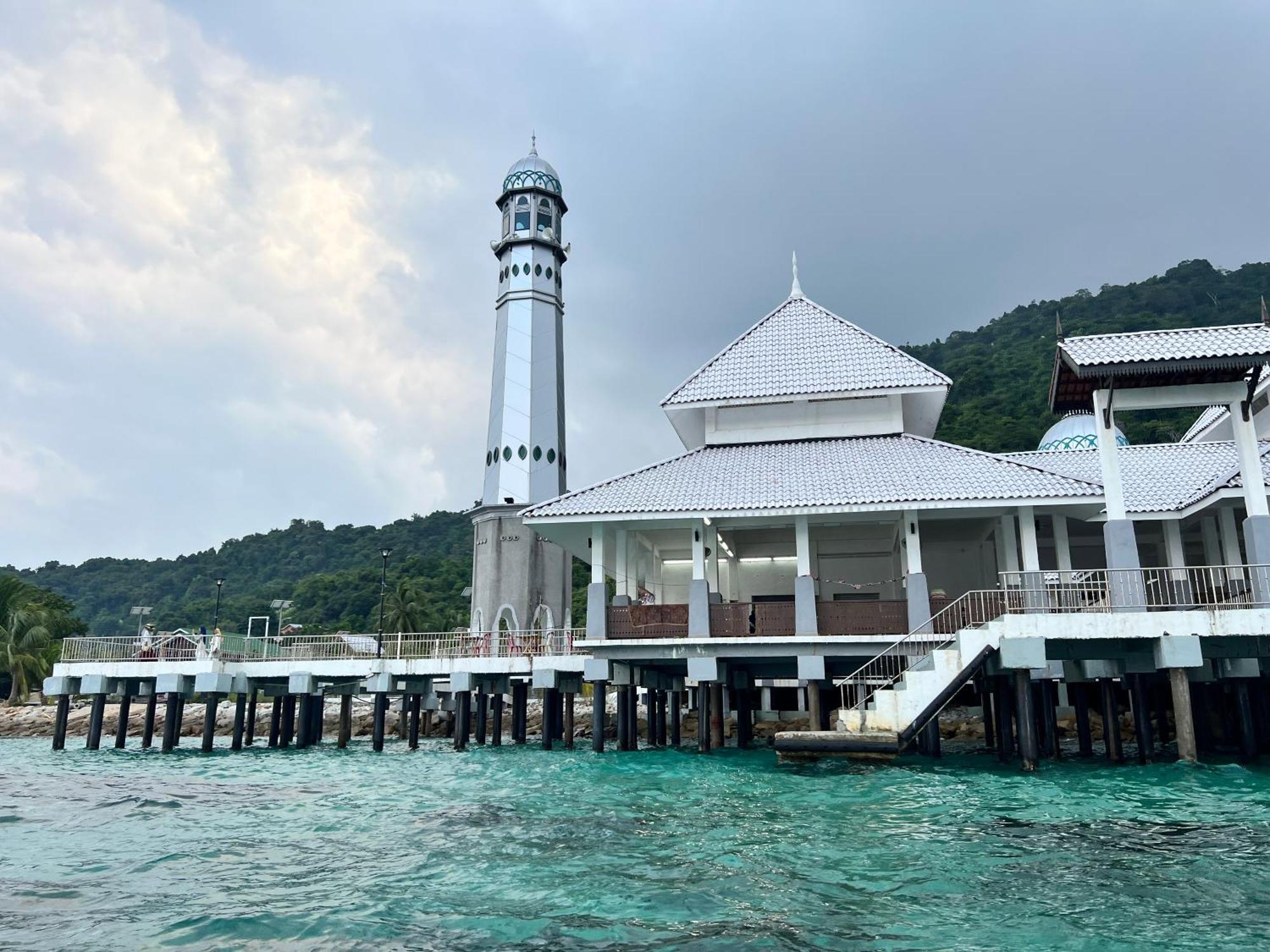 Mama'S Chalet Pulau Perhentian Besar Kampong Pasir Hantu Exterior photo