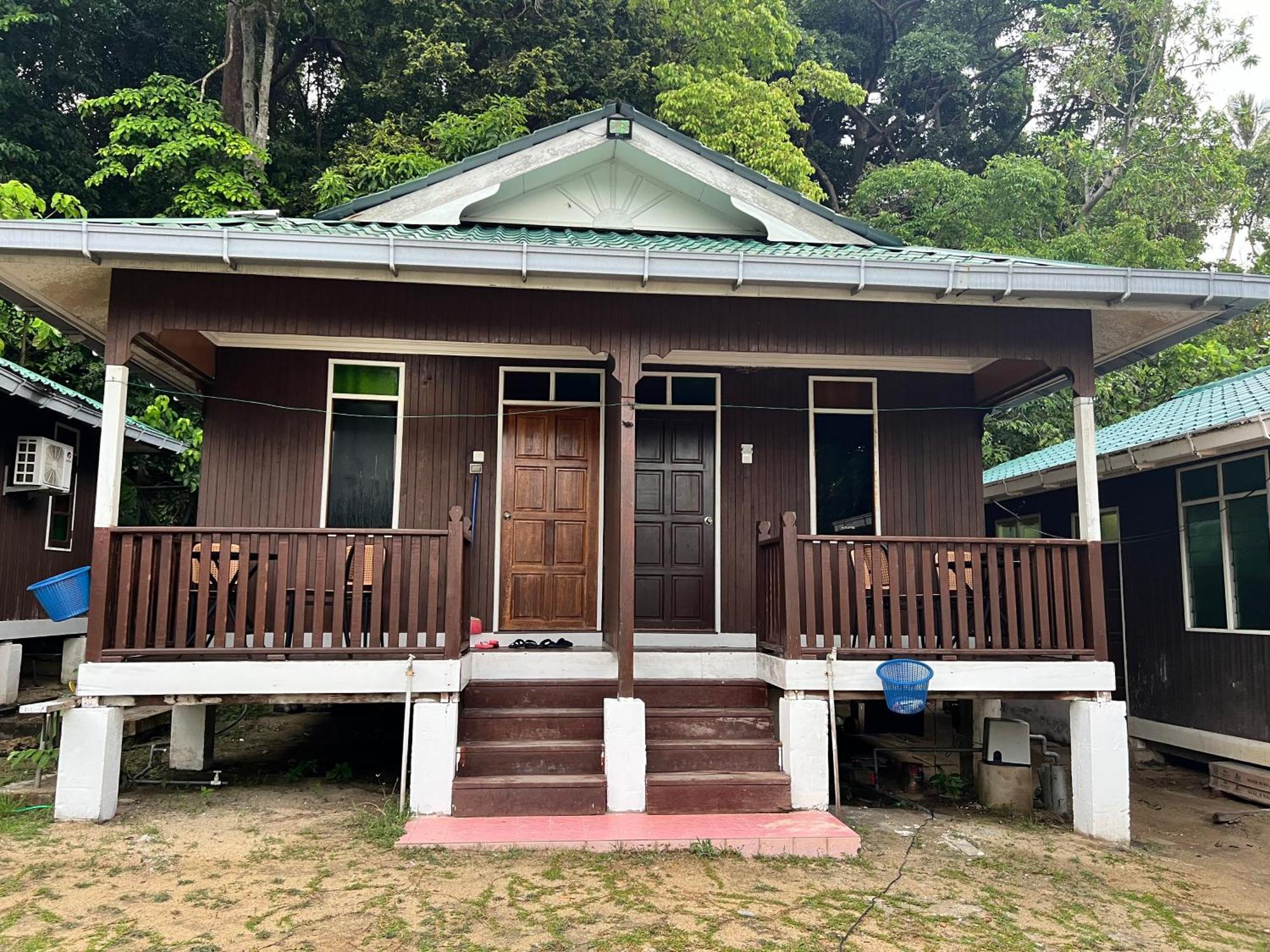 Mama'S Chalet Pulau Perhentian Besar Kampong Pasir Hantu Exterior photo